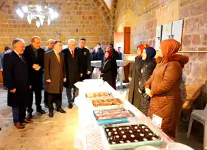 Bayburt'ta Depremzedeler İçin Hayır Çarşısı