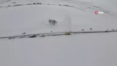 Doğu Anadolu'da Köy Yolları Açılıyor