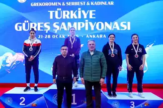 Beyza Nur Akkuş Türkiye Güreş Şampiyonu!