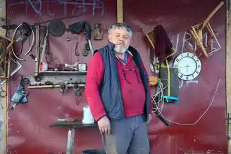 Emekli Mustafa Sarıoğlu'nun Ücretsiz Tamir Atölyesi