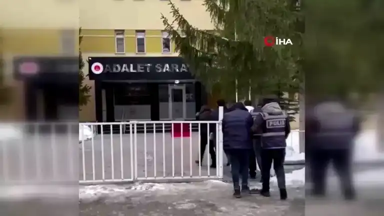 Bayburt'ta Kaçak Göçmen Operasyonu: 4 Tutuklama