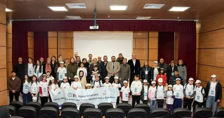 Üniversitede Çocuklar İçin Bilim Okulu Başladı
